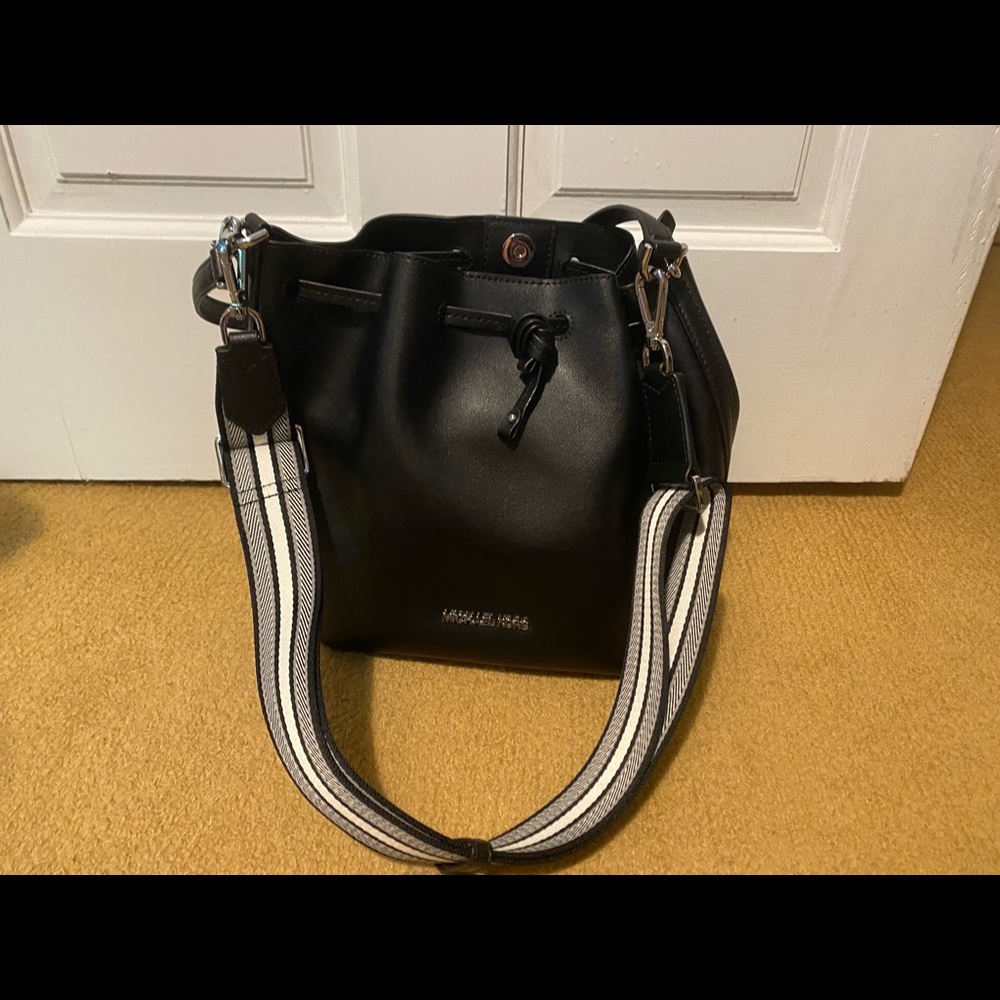 Black Tote